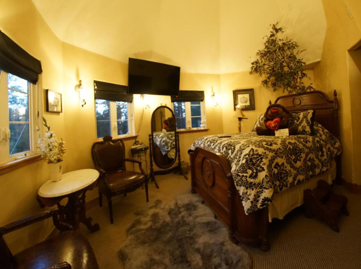 Fleur De Lac Europeran Inn Lake Arrowhead Exterior photo